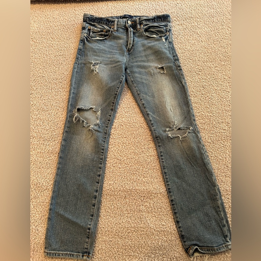 GAP Men's Relaxed Distressed Jeans in Dark Gray
